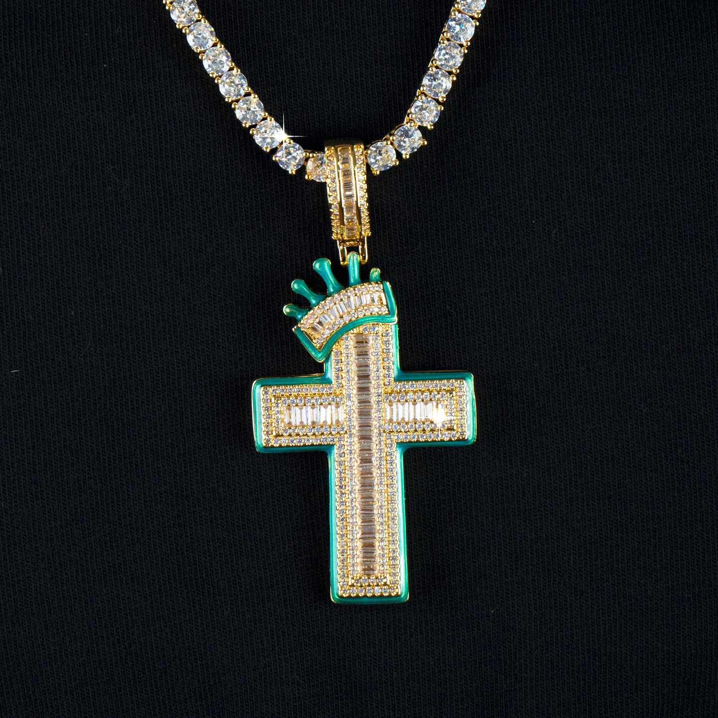 Colgante Luminoso Cruz Oro 18K