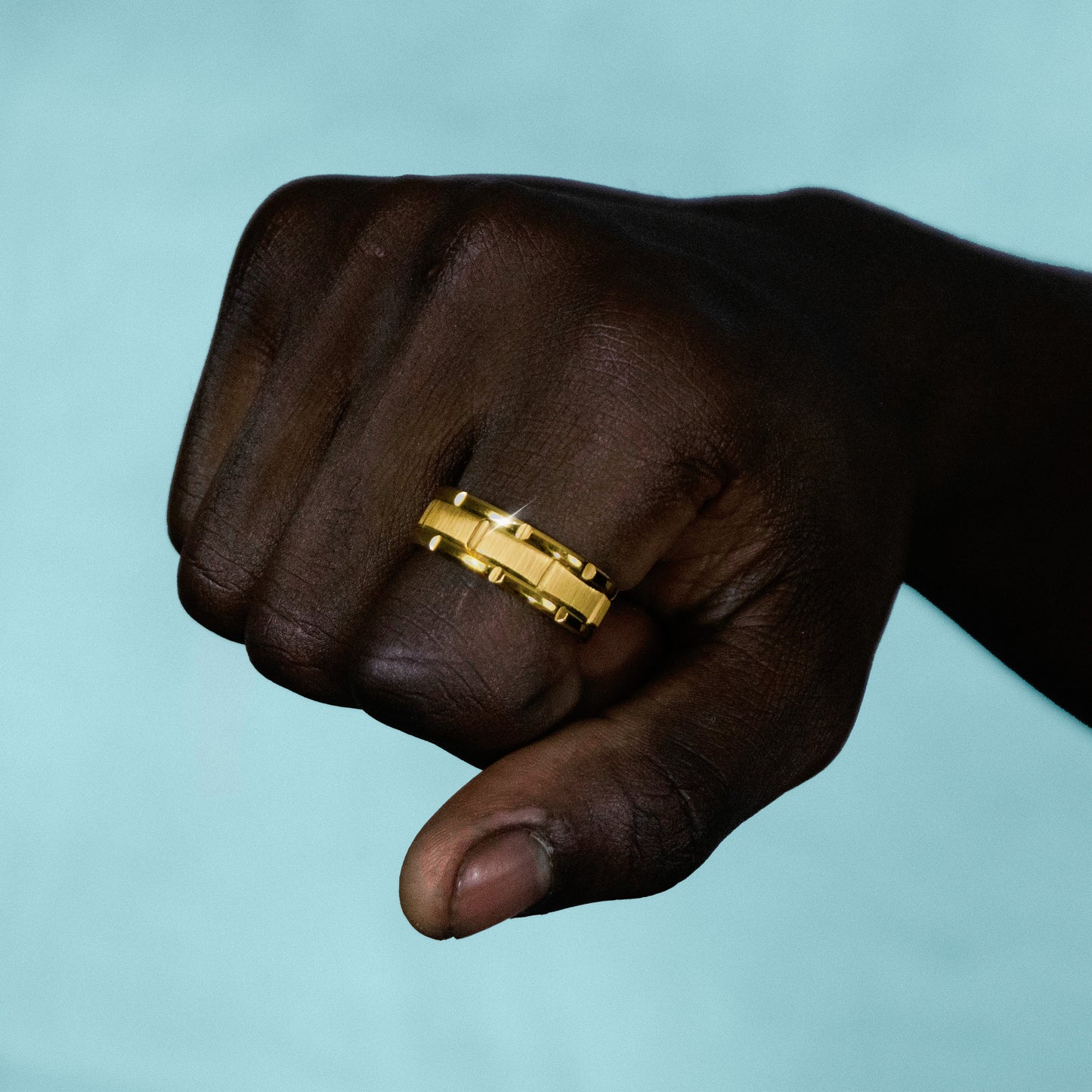 Anillo Boss Oro 18K