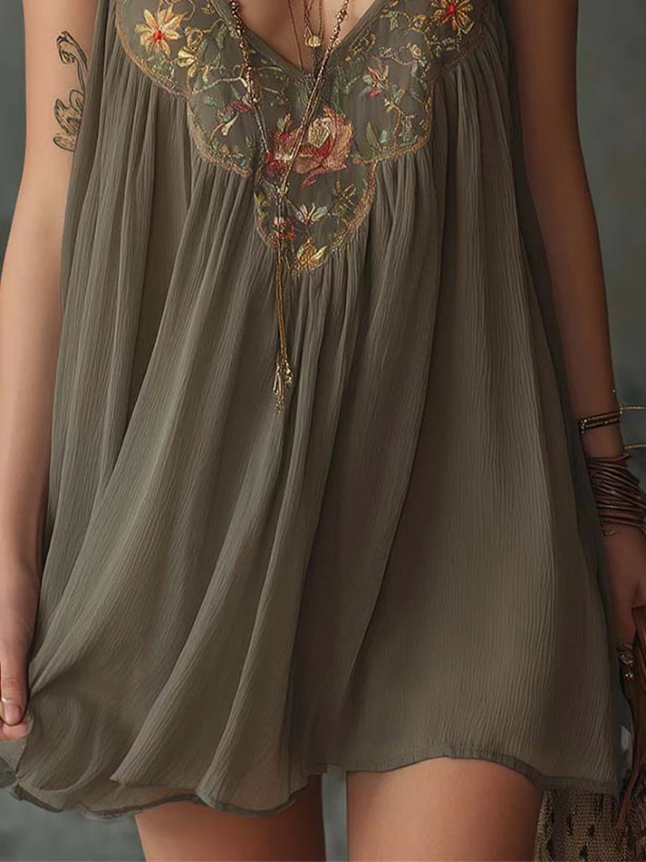 Mini Vestido Largo Gris con Estampado Floral