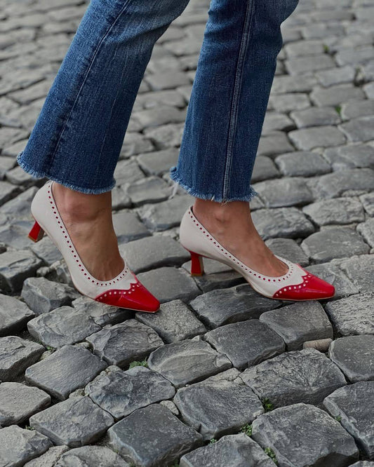 Tacones medios cut-out color block elegantes en punta