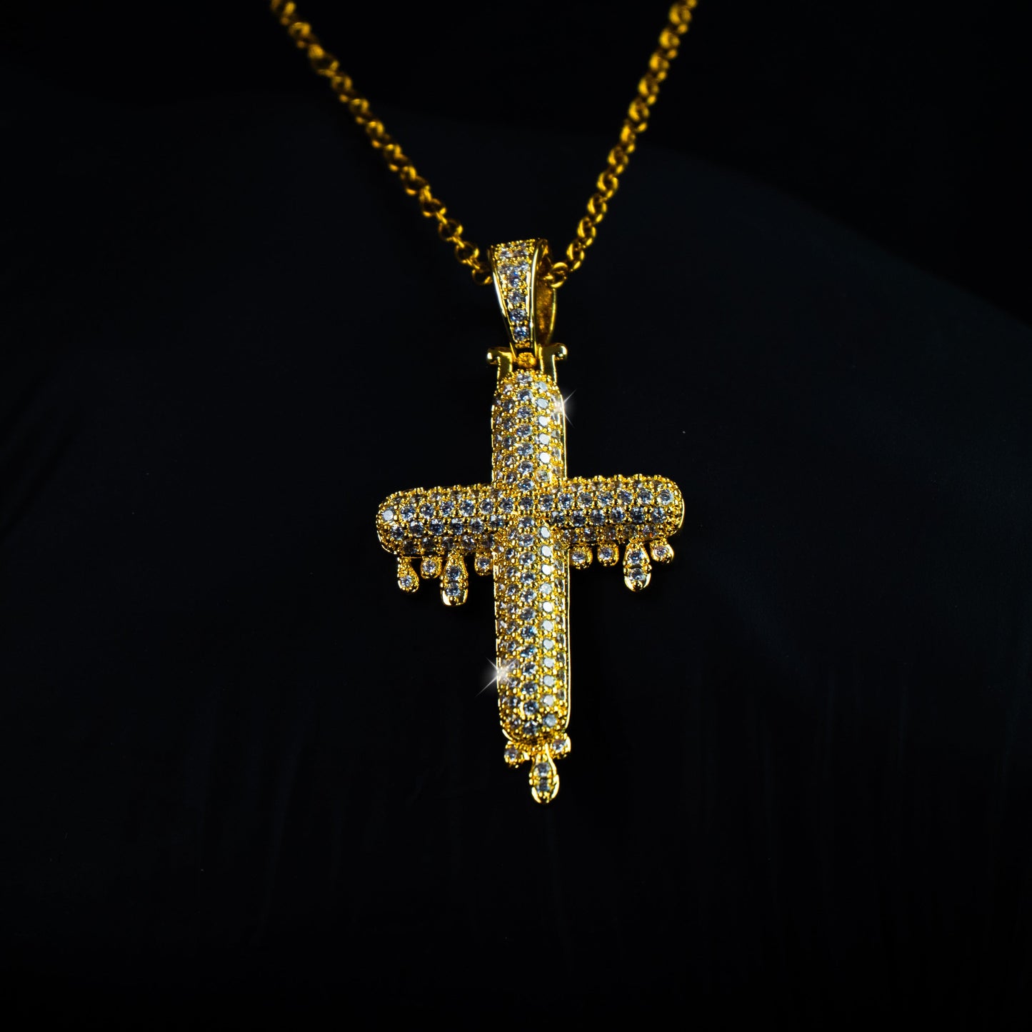 Colgante Cruz Drip Oro 18K