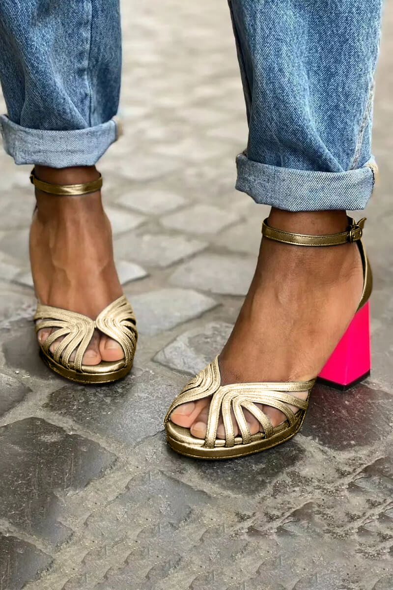 Tacones anchos peep toe color block brillantes elegantes con tira al tobillo y hebilla