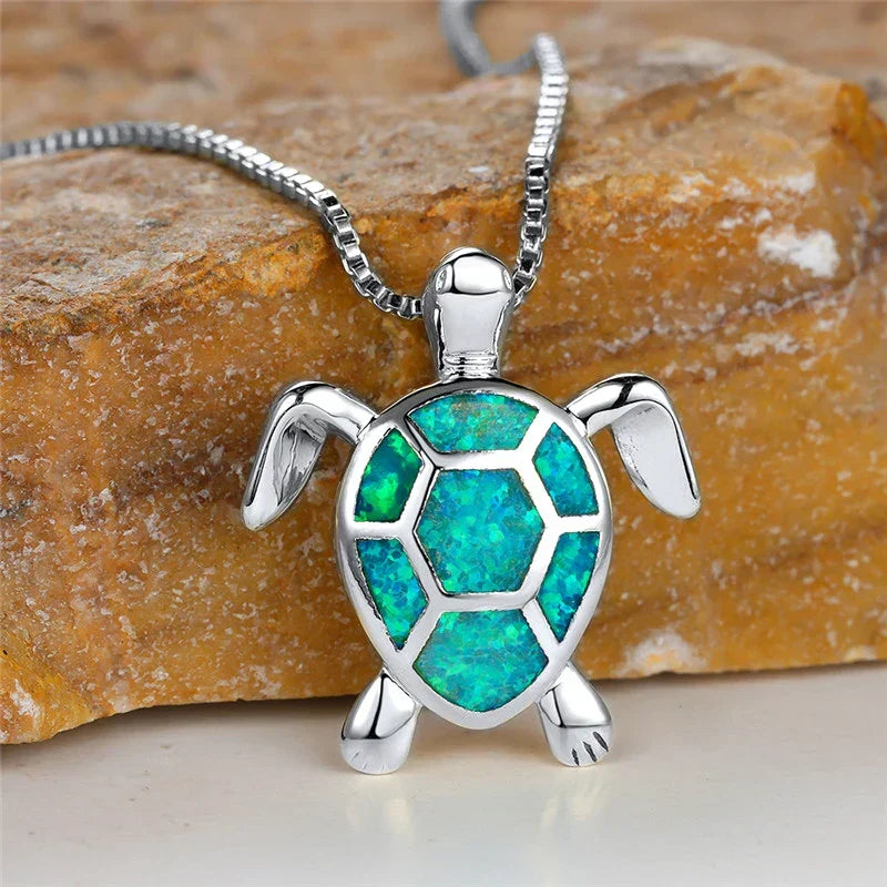 Collar colgante de tortuga en ópalo de fuego verde vintage