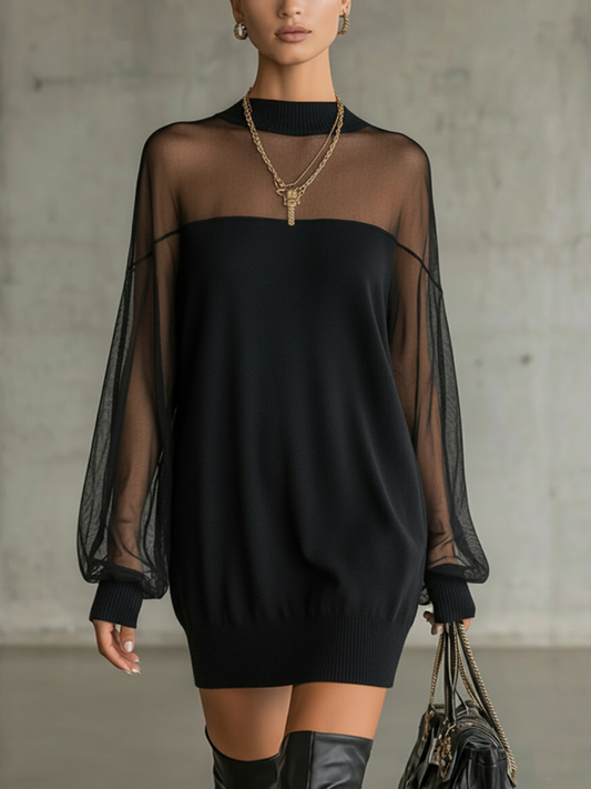 Mini Vestido Negro con Mangas de Malla Transparente y Cuello Alto