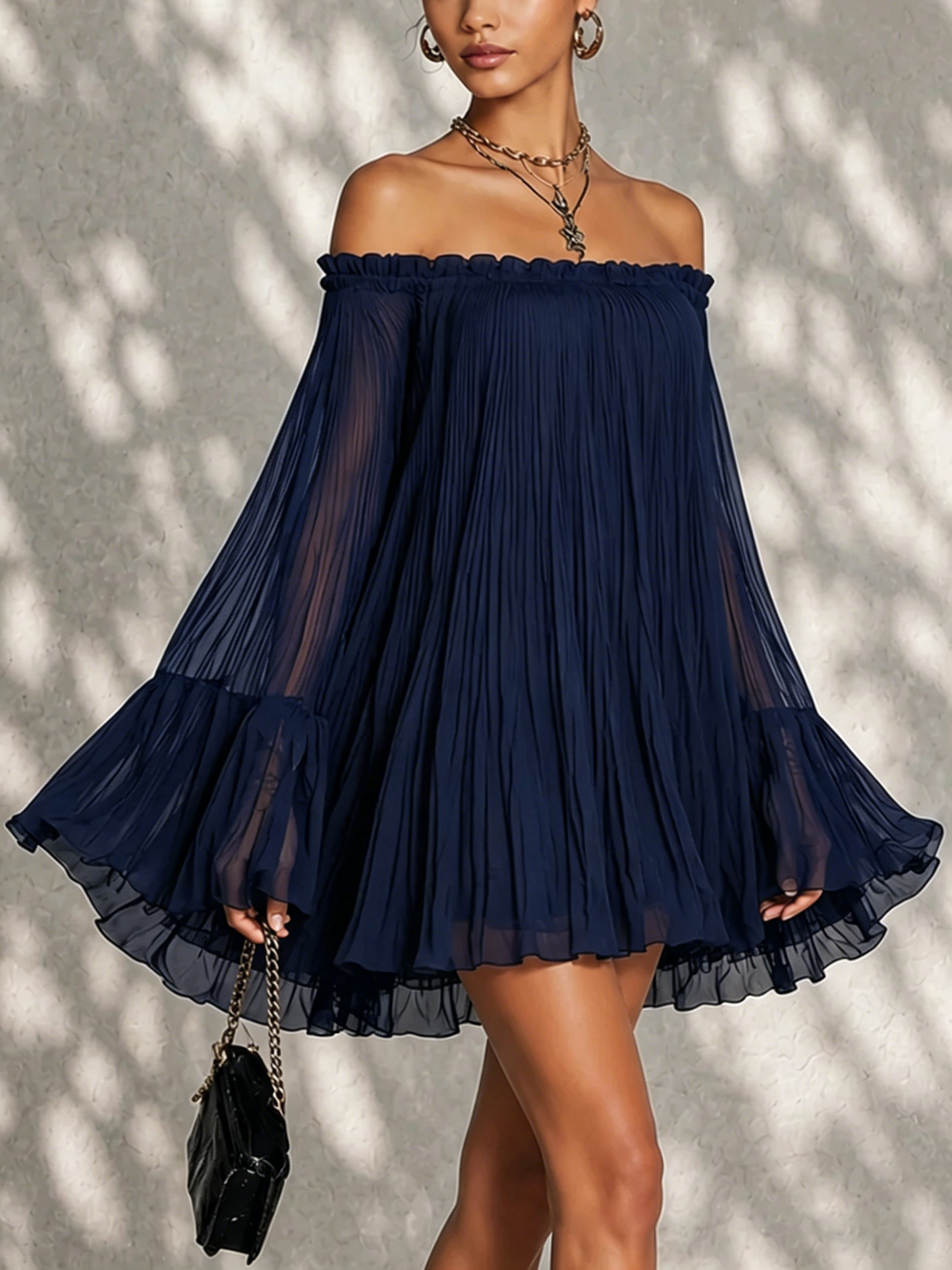 Mini Vestido con Mangas Campana con Frunces y Hombros Descubiertos