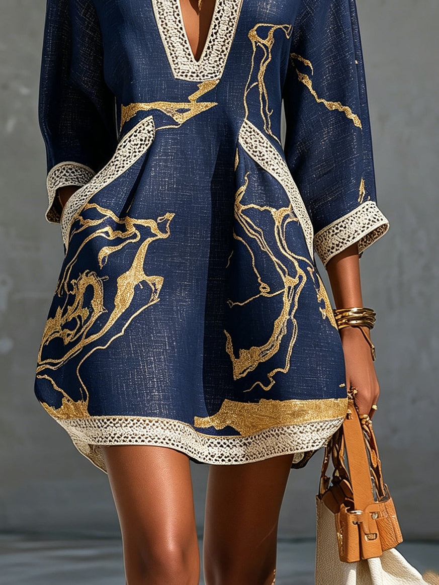 Mini Vestido con Escote en V Estampado Oro Marino