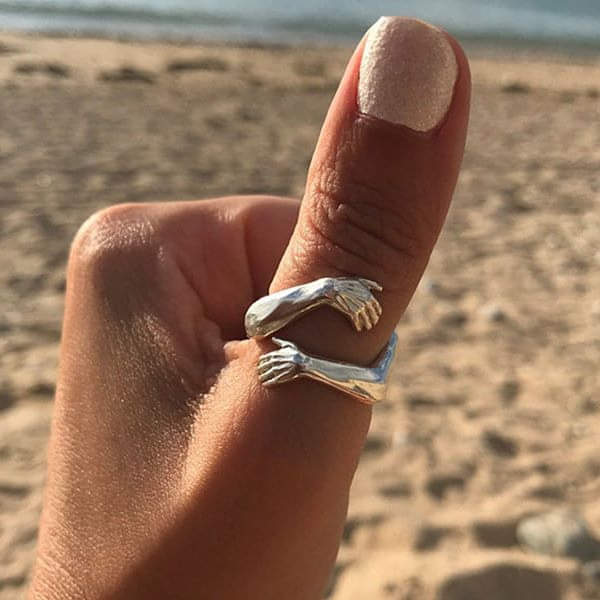 Anillo del Abrazo en plata ajustable