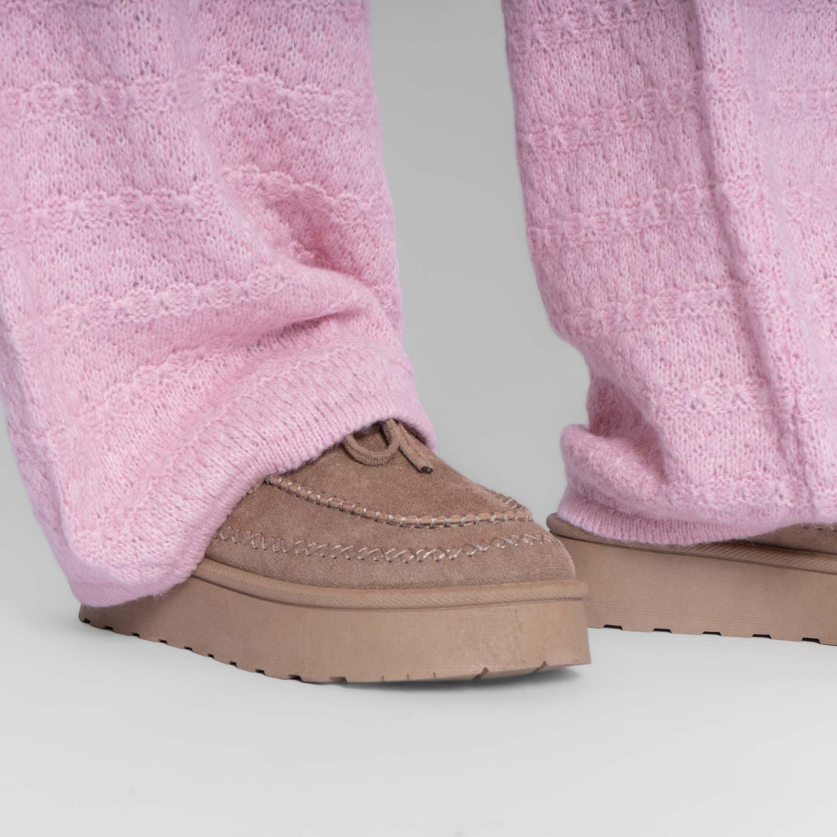 Pantalón ancho de punto suave