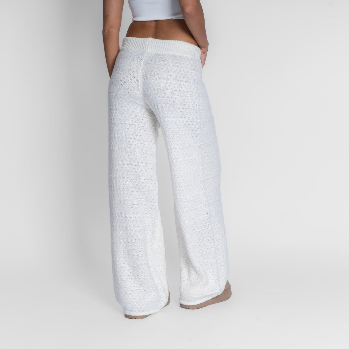 Pantalón ancho de punto suave