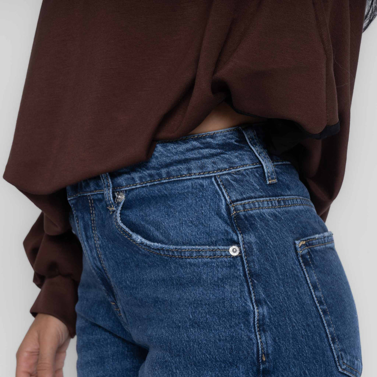 Jersey de corte amplio con bajo fruncido
