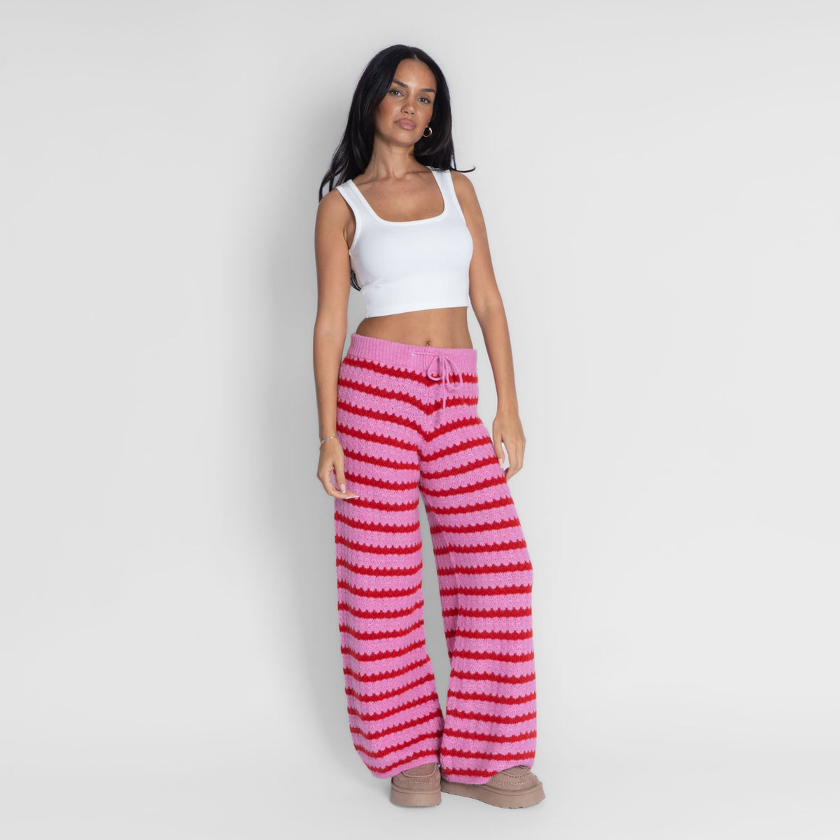Pantalón ancho de punto a rayas