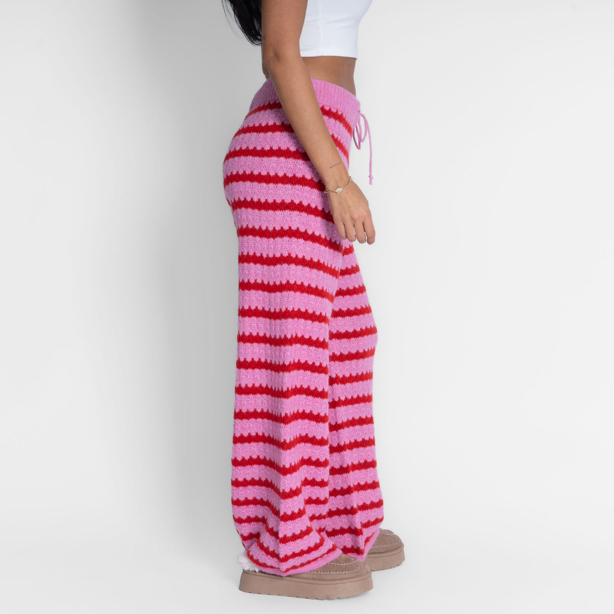 Pantalón ancho de punto a rayas