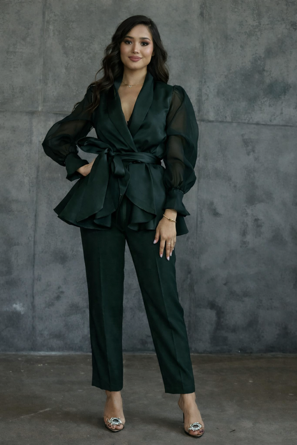 Madison | Conjunto de blusa cruzada y pantalón · foto 2