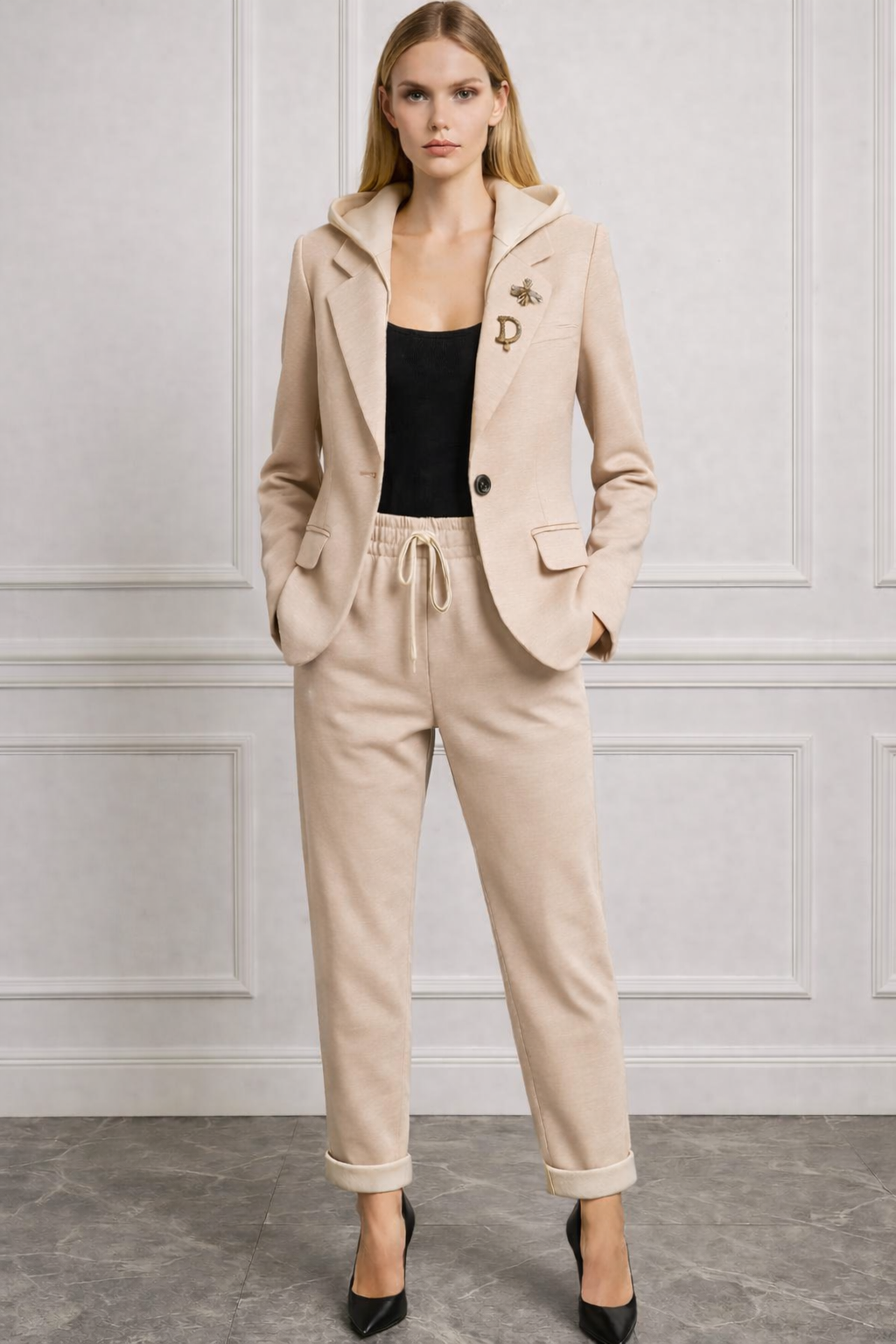 Mad Woman | Conjunto de blazer con capucha y pantalón · foto 4