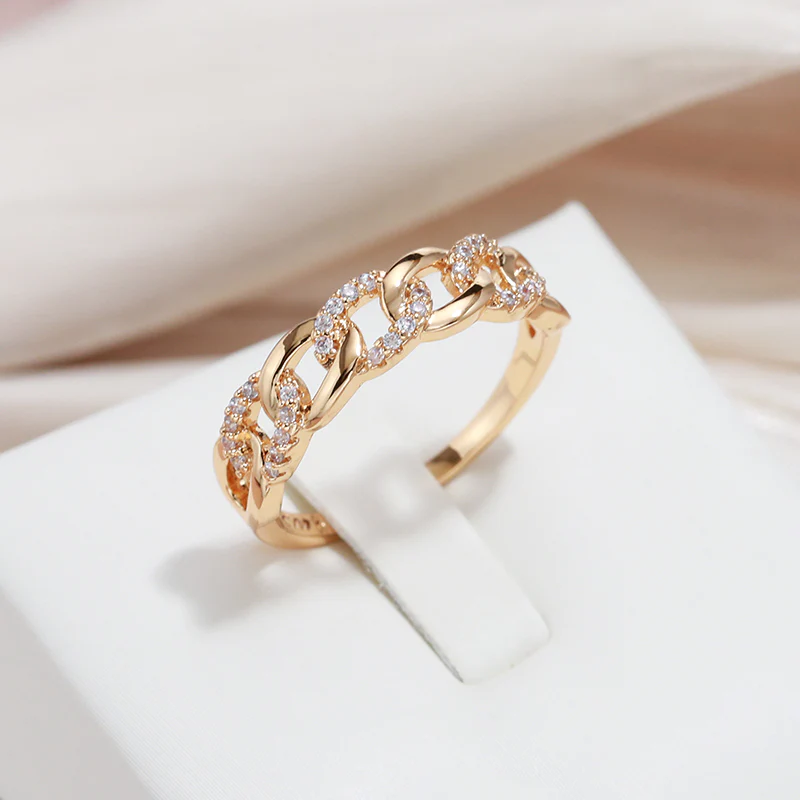 Anillo dorado «Malla Chic»