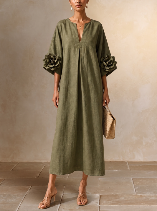 Floriana | Vestido midi con flores aplicadas en las mangas, verde oliva · fotografía 1