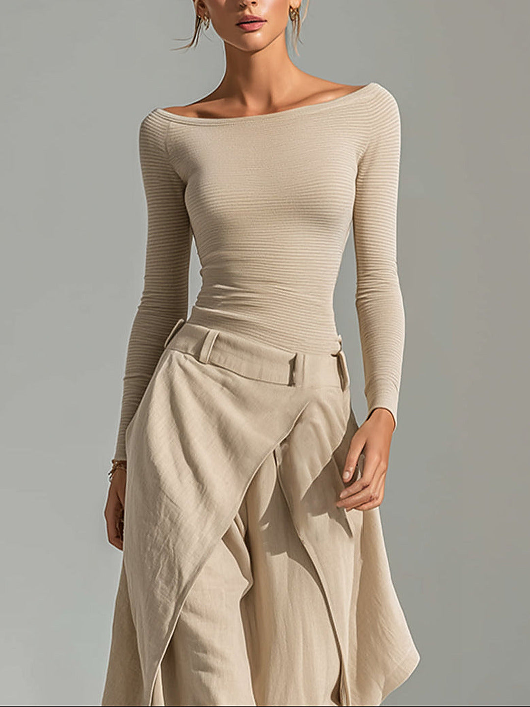 Orsola | Conjunto de top con escote barco y pantalón de capas, beige · fotografía 3