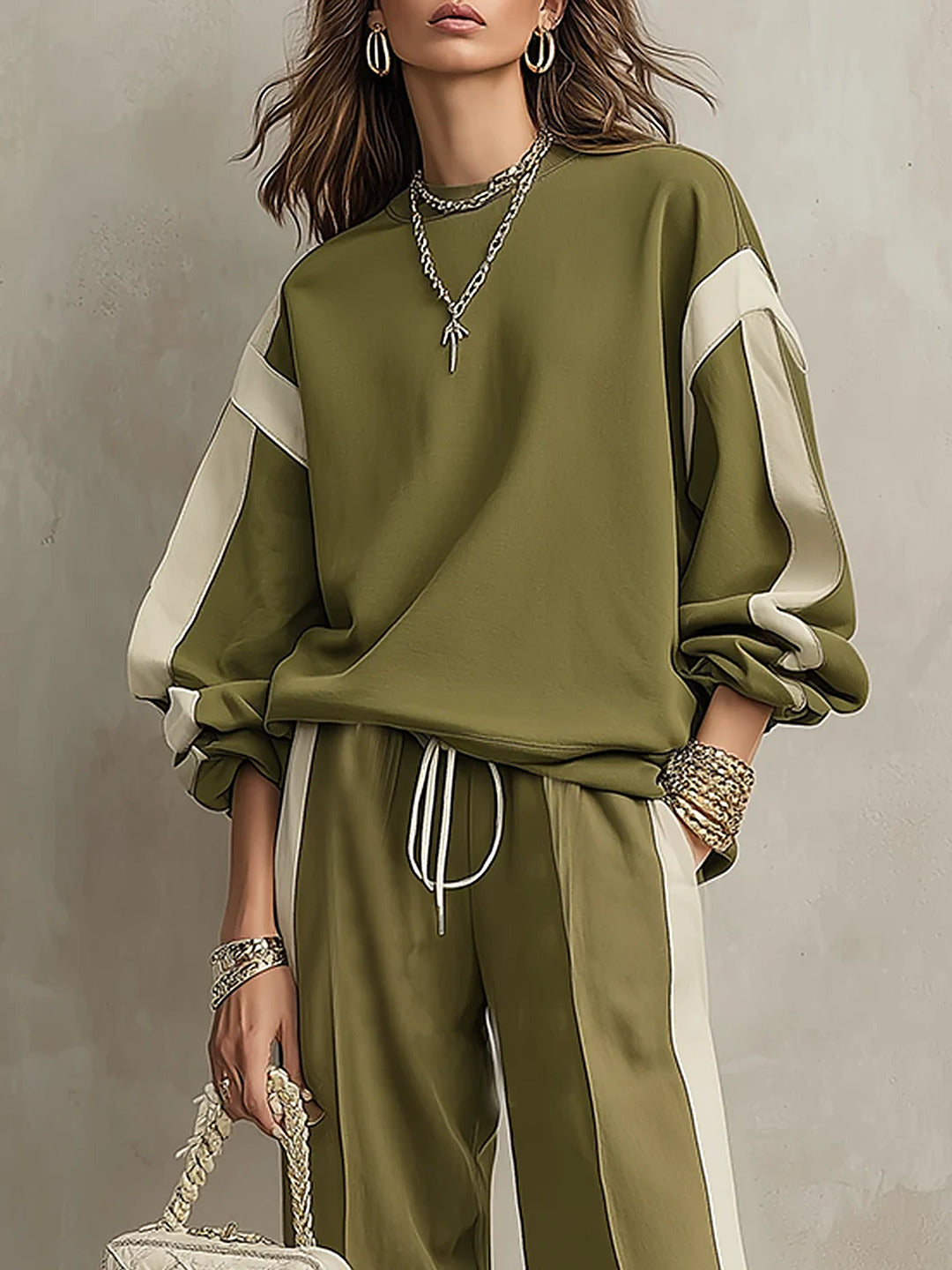 Romina | Conjunto de sudadera y pantalón con banda lateral, verde oliva · fotografía 3