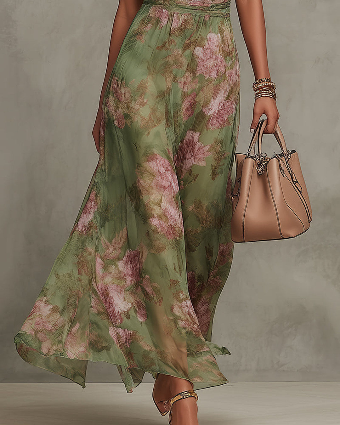 Fiorina | Vestido largo floral con cuello halter, verde · foto 4