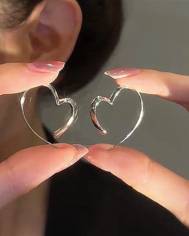 Pendientes de Plata con Diseño de Corazón