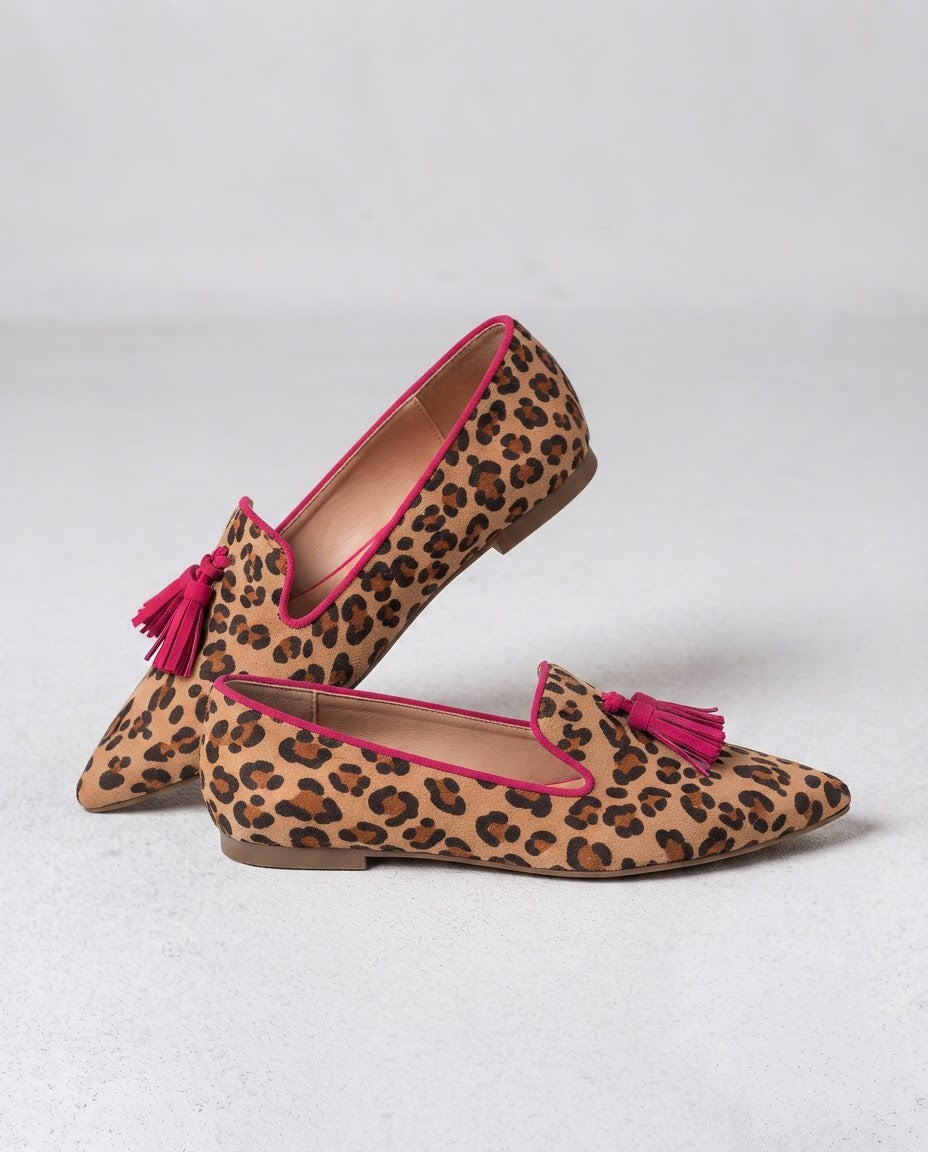Mocasín Ginevra — Efecto ante de leopardo con borlas fucsias
